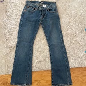 Levi’s 542 Low Flare